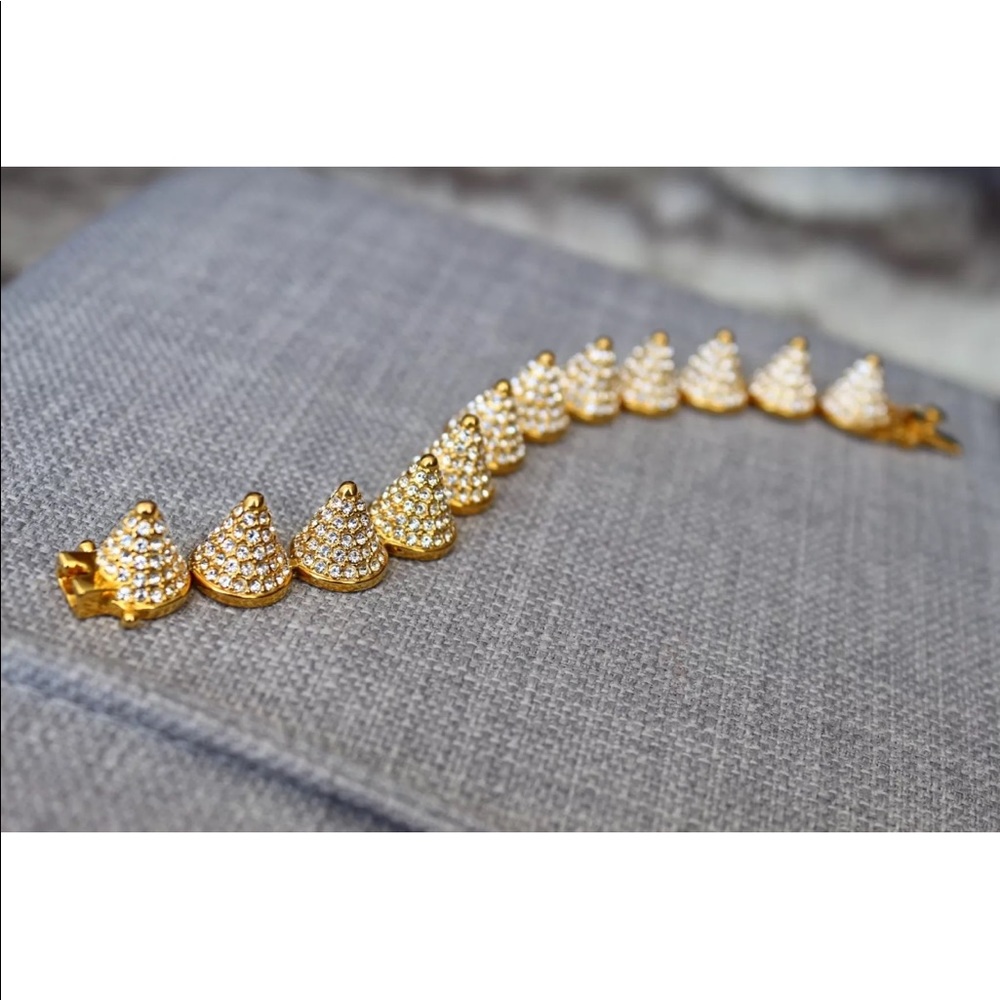 EDDIE BORGO Gold Large Cone Crystals Bracelet
